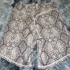 Balance Athletica Rider Short Size Large NWOTS